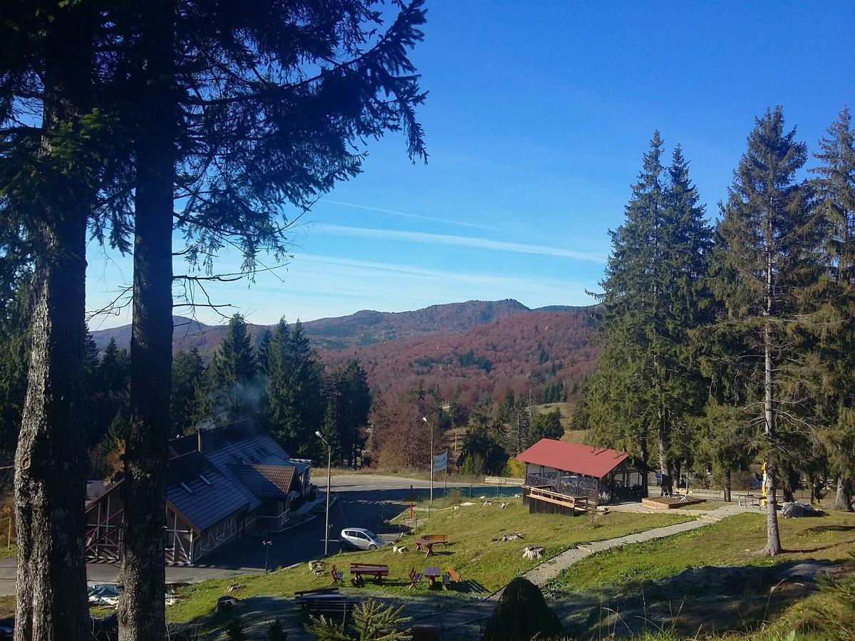 Hanul Cu Ursi Sinaia Exteriér fotografie